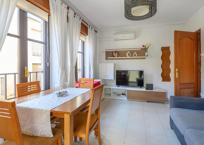 Junto A La Universidad Y La Catedral Salamanque