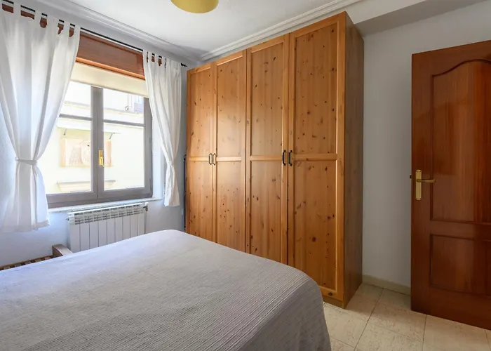 Junto A La Universidad Y La Catedral * Salamanque